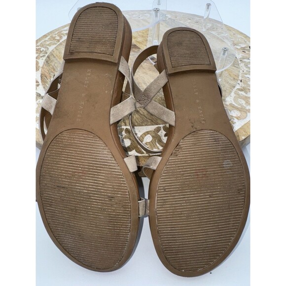 Kelly And Katie Strappy Flat Sandals Flip Flop Toe Wedge Size 9 Tan Brown Buckle - Picture 6 of 7